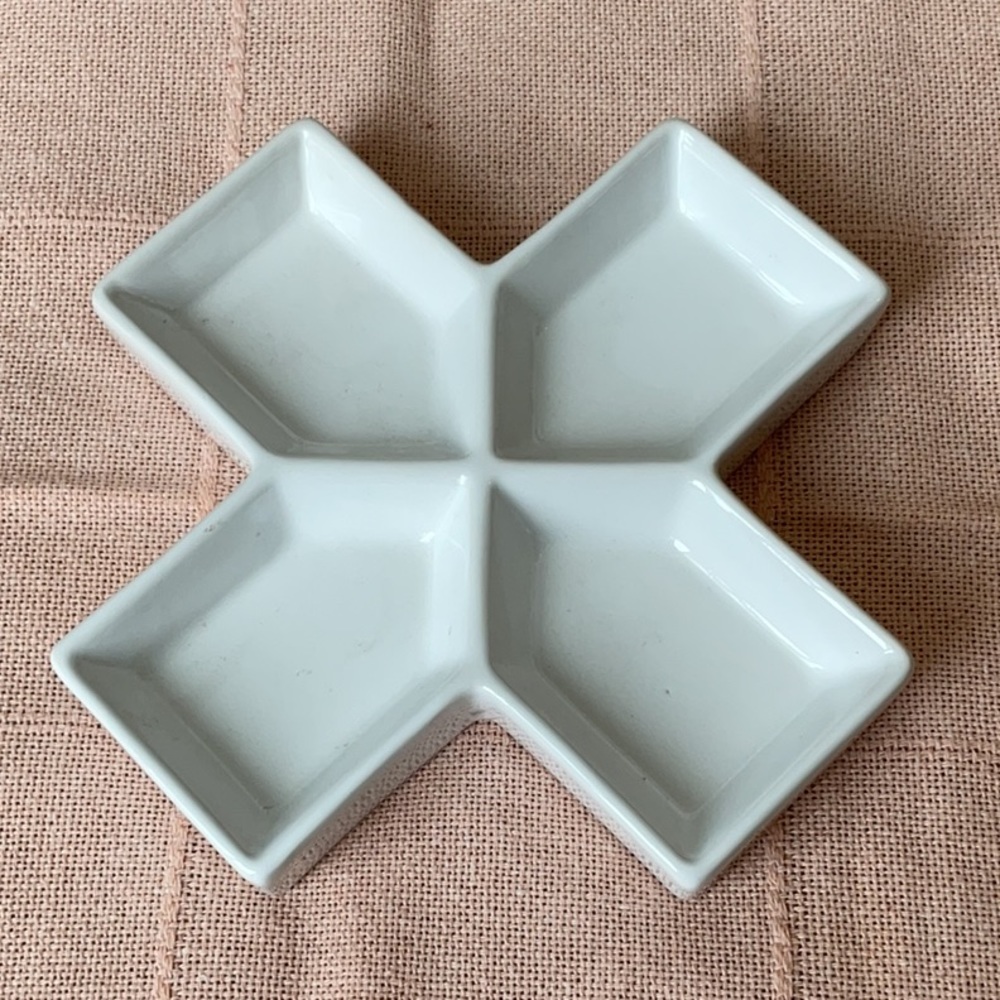 OGGI Olive Serving Dish
